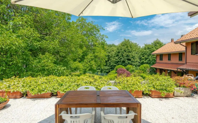 Panorama Lake and Garden