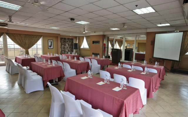 Fersal Hotel Malakas