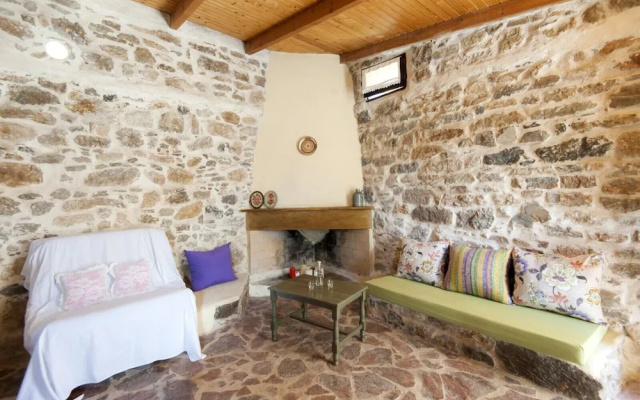 Orgon Farm Village Houses