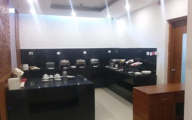 Royal Residence City Center