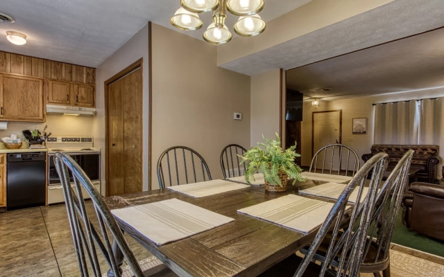 Pinecrest Townhomes