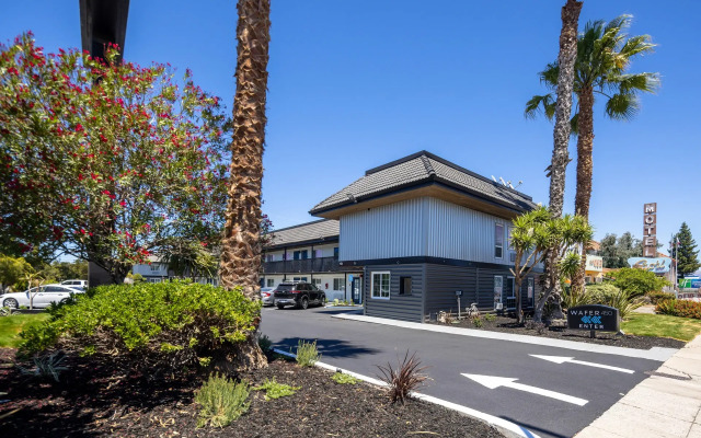 WAFER 450 Hotel
