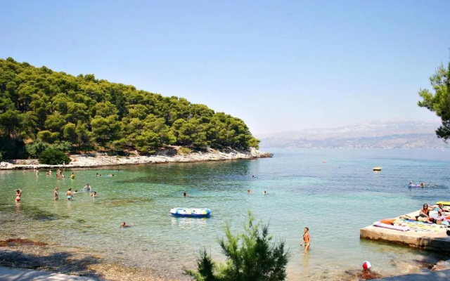 Apartments Nikola-200m from beach