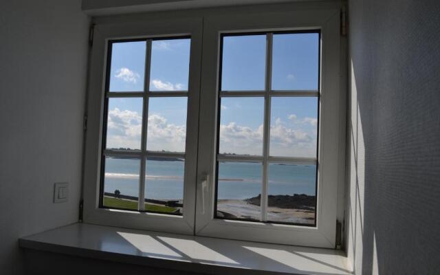 Hotel De La Porte Saint Pierre