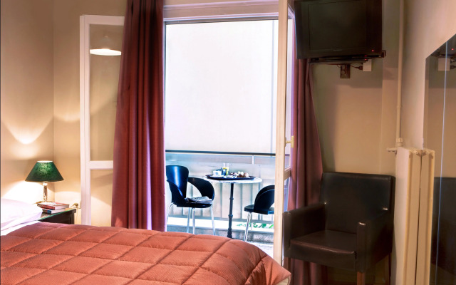 Nicola Hotel