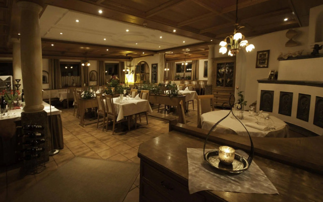 Gasthaus-Hotel beim Dresch