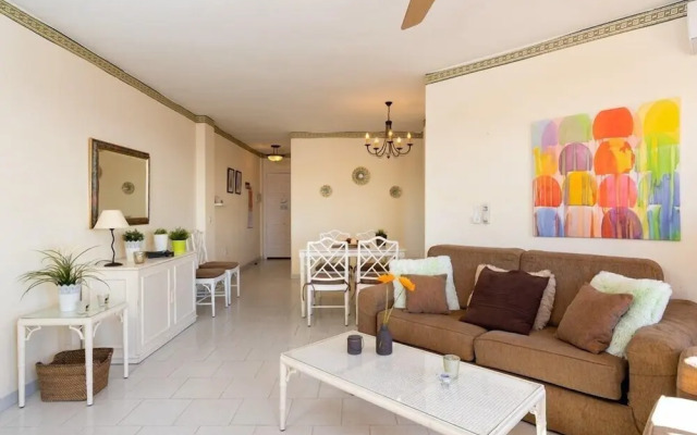 An oasis Apartment between Fuengirola and Marbella Ref 21