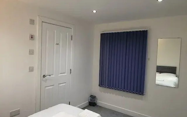 Cozy 1 Bedroom Fully Furnished Apartment