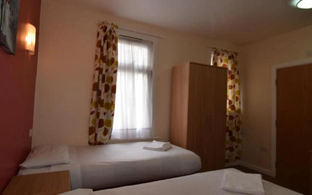 Cranbrook Hotel