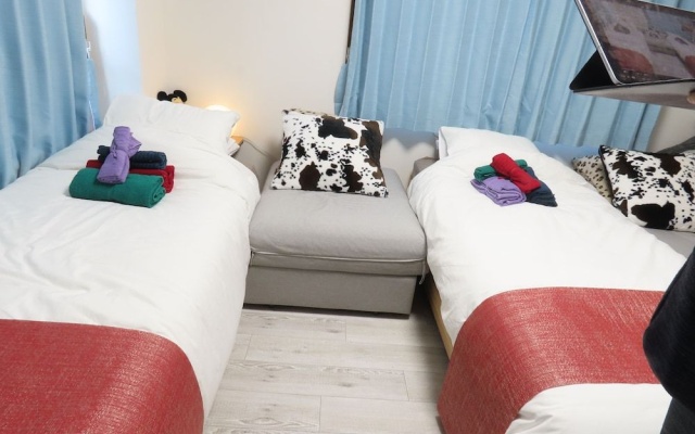 Rolands House 301 – Guest Rooms – Tokyo