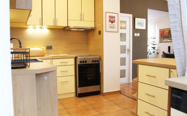 Sunny Day Apartment