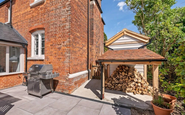 The School House - Luxury Home With Large Garden