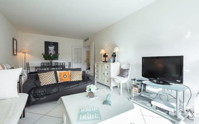 Apartment With 3 Bedrooms in Cannes, With Wonderful City View, Furnish