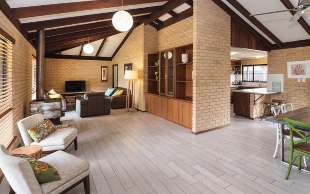 Crystal Shores,Pet Friendly, Beach, Family