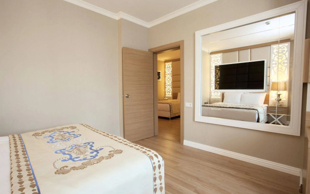 Quattro Beach Spa & Resort Hotel
