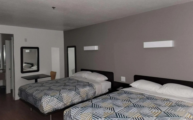 Rodeway Inn & Suites Thousand Palms - Rancho Mirage