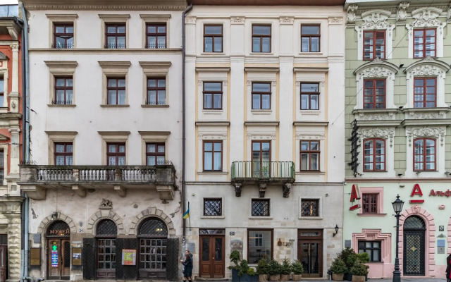 VIP 2 floors apartmens on MAIN SQUARE