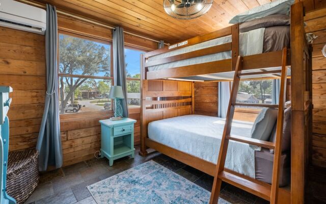 Weeki River Lodge Star5vacations