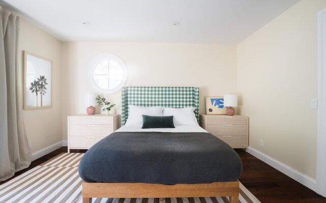 Romero by AvantStay | Villa Close to the Beach w/ Pool & Spa | Sleeps 17!