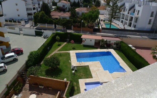 Santa Amalia 44 by IVI Real Estate