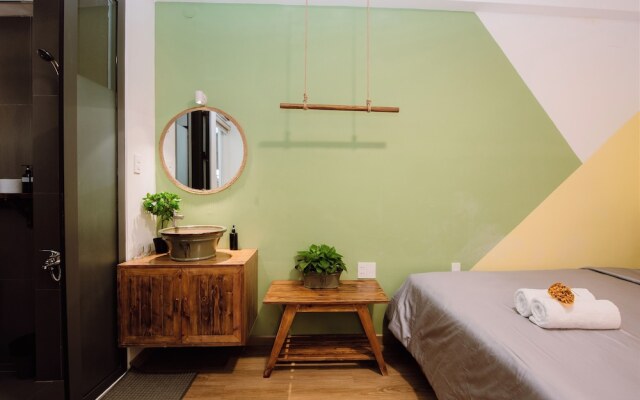 HoLo Bui Vien Saigon Serviced HomeStay