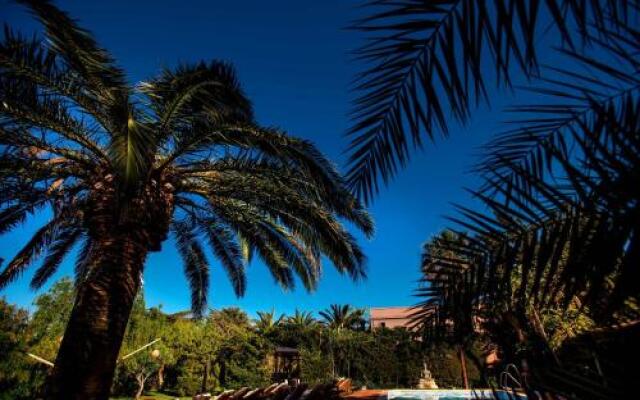 Chillout Hotel Tres Mares
