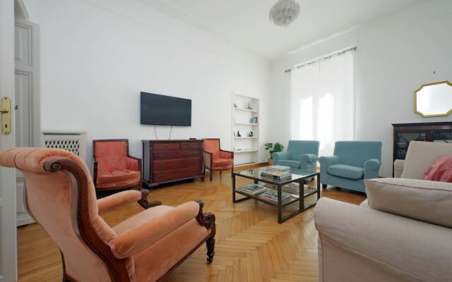 Treasurerome Spanish Steps Family 4BR