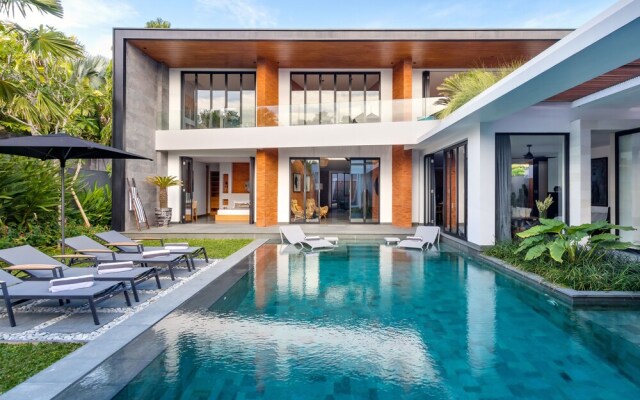 Villa Castil di Udara by Villa Finder