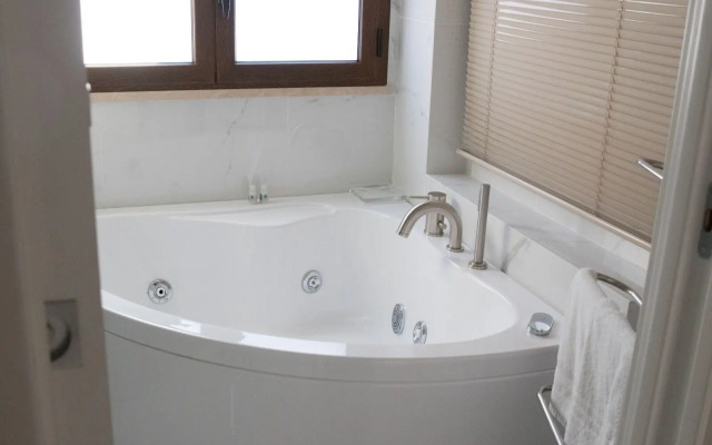 Milazzo INN AiMori