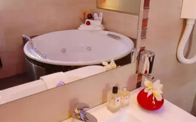 Olympic Fashion Hotels