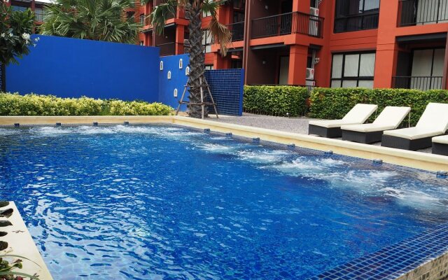 Bluroc Hua Hin Resort Condo