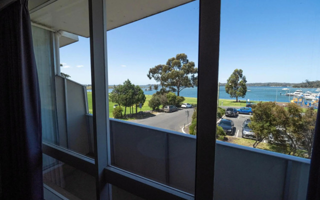 Bayside Hotel