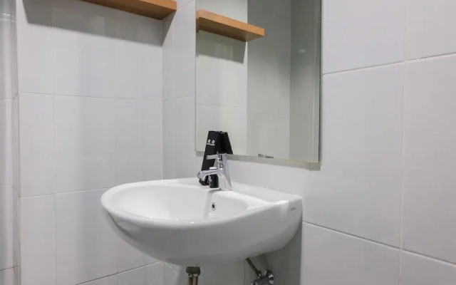 Homey and Comfy Studio Casa De Parco Apartment