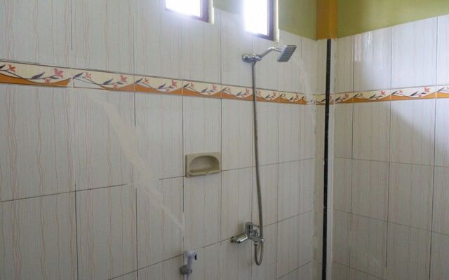 RedDoorz near Senaru Rinjani