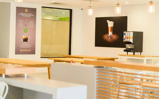 Hotel Room Near Disney 4 People