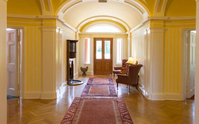 Woodland House Hotel