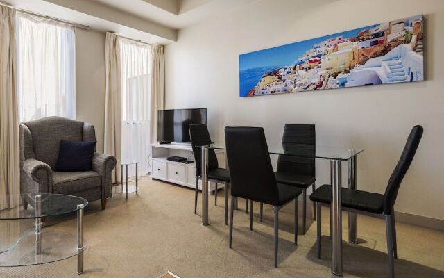 Absolute Collins Apartments – Guest Rooms – Melbourne