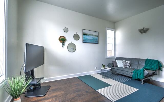 Capitol Hill Apartments