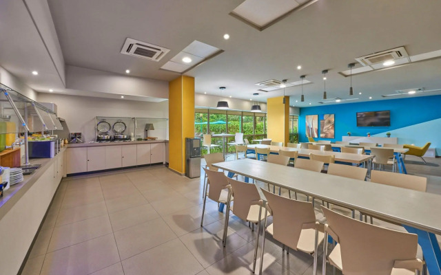 City Express Suites by Marriott Playa Del Carmen