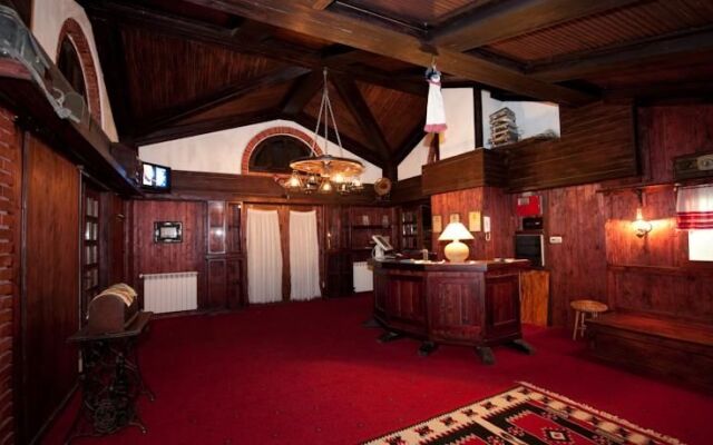 Hotel Restaurant Butjina E Gjelit