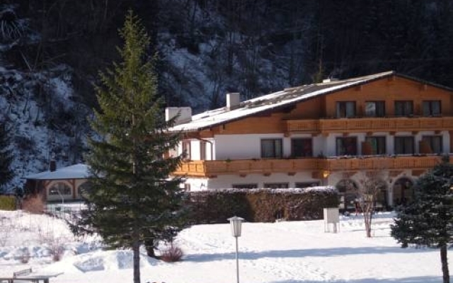 Kur-Camping & Appartementhaus Erlengrund