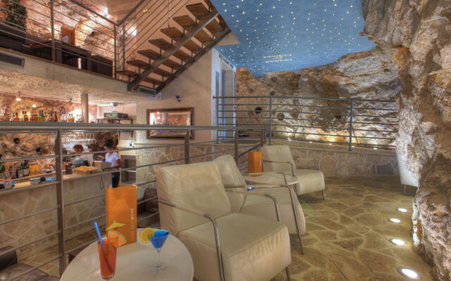 Hotel More