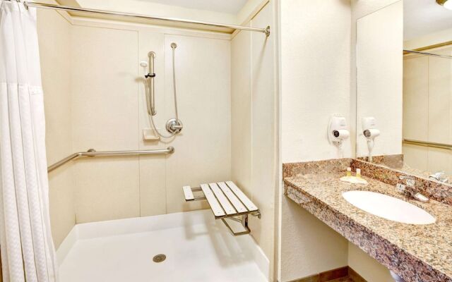 Days Inn By Wyndham Oklahoma City/Moore