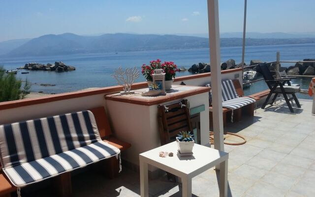 Limoni sul mare