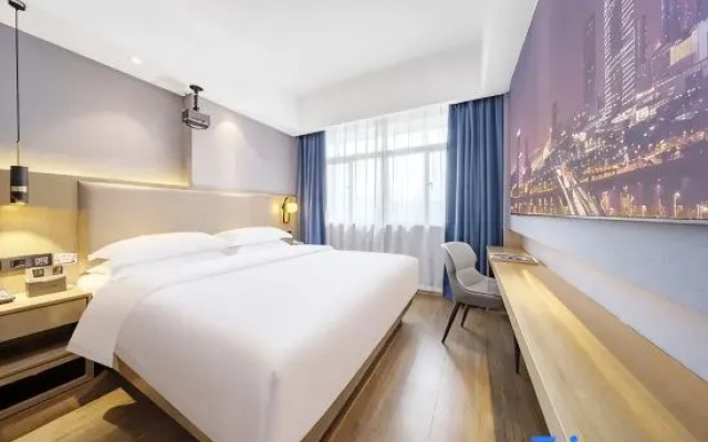 YIHAO HOTEL · YIHAO Hotel (Yiwu Jiangdong Subway Station Pingchou Night Market)