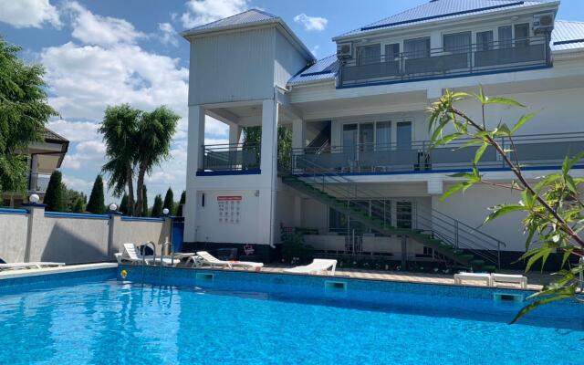 Отель Солнечный