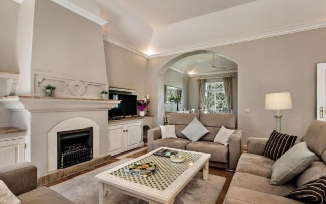 Quinta do Lago 2-bed Apartment - Golf, Pool & Ac