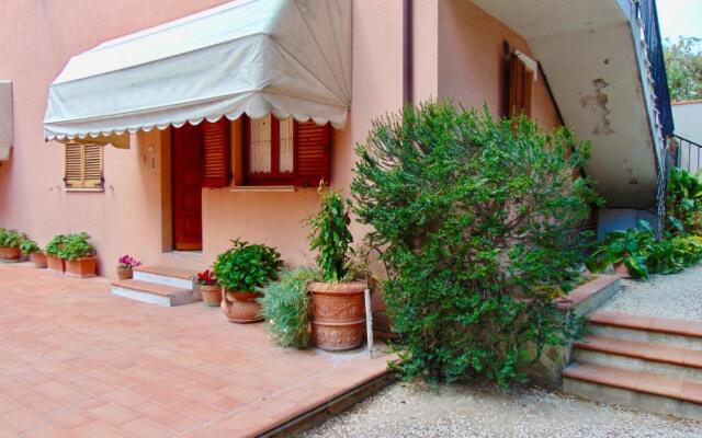 N80 - Numana, bilocale con terrazzo in centro