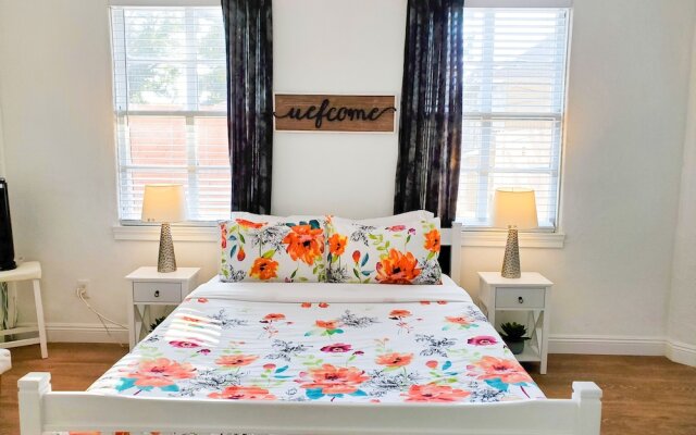 Casa Bonita Apartments