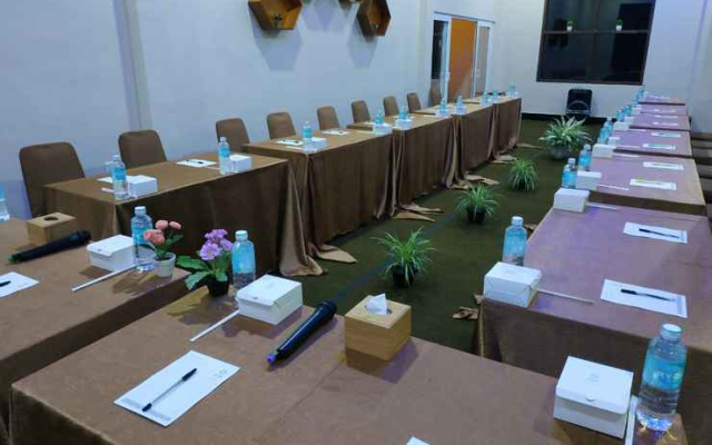Al Fattah Hotel Cafe And Meeting Room
